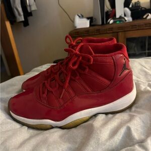 Air Jordan 11 win like 96 size 11.5